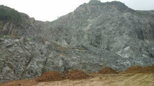 Tambang batu boulder